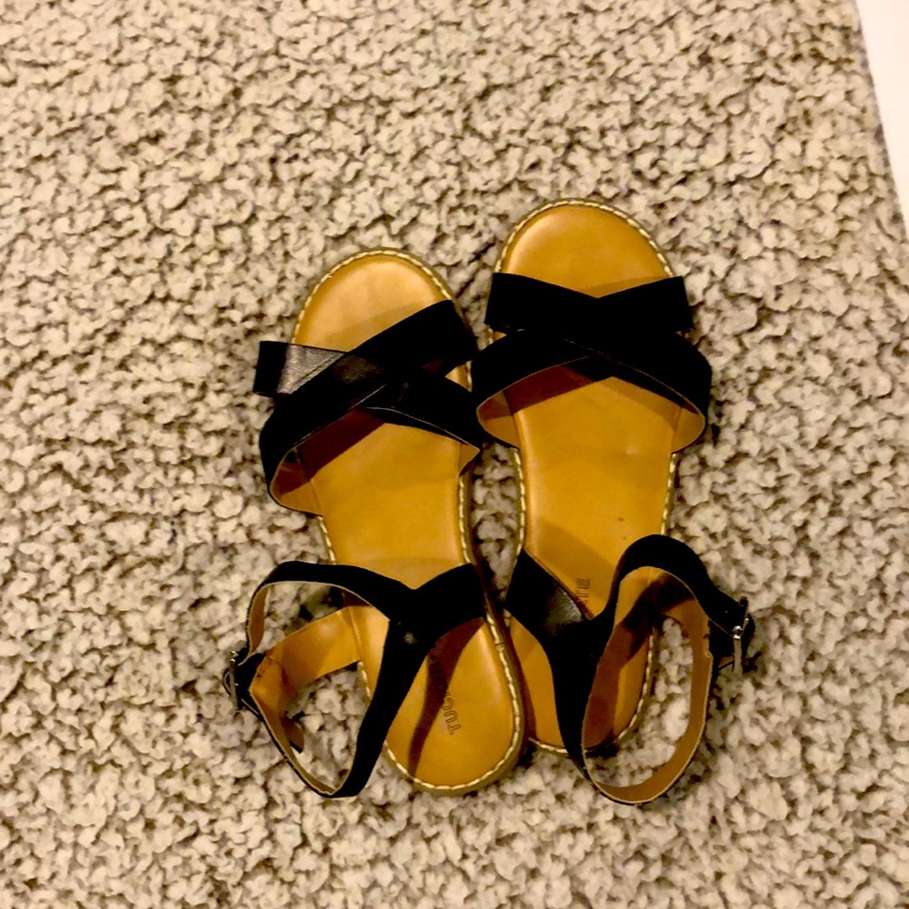 Girl black sandals